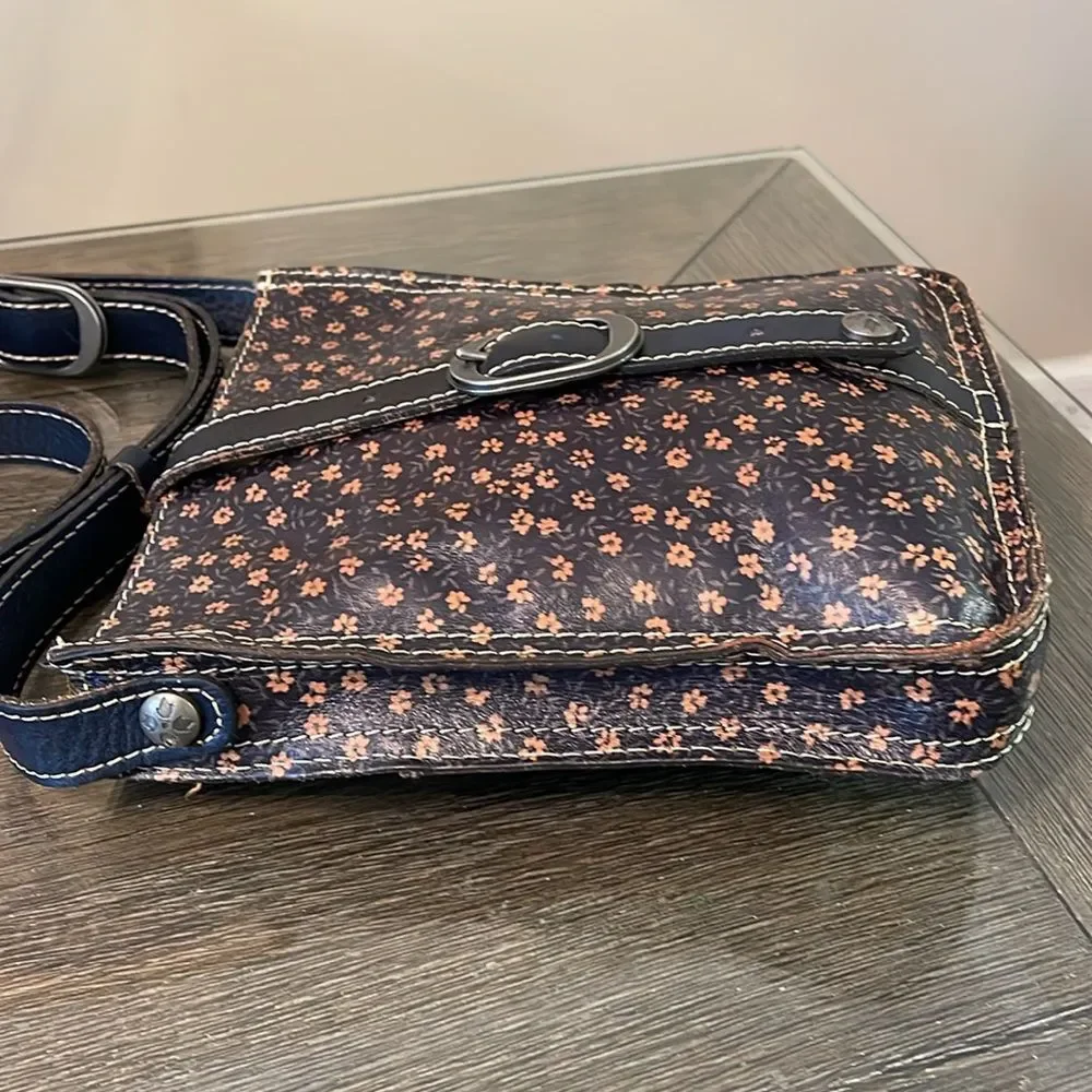 Patrica Nash Venezia Pouch Denim Daises Print, Navy Blue Leather Crossbody
